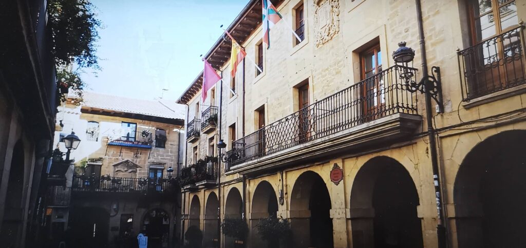 plaza mayor de Laguardia