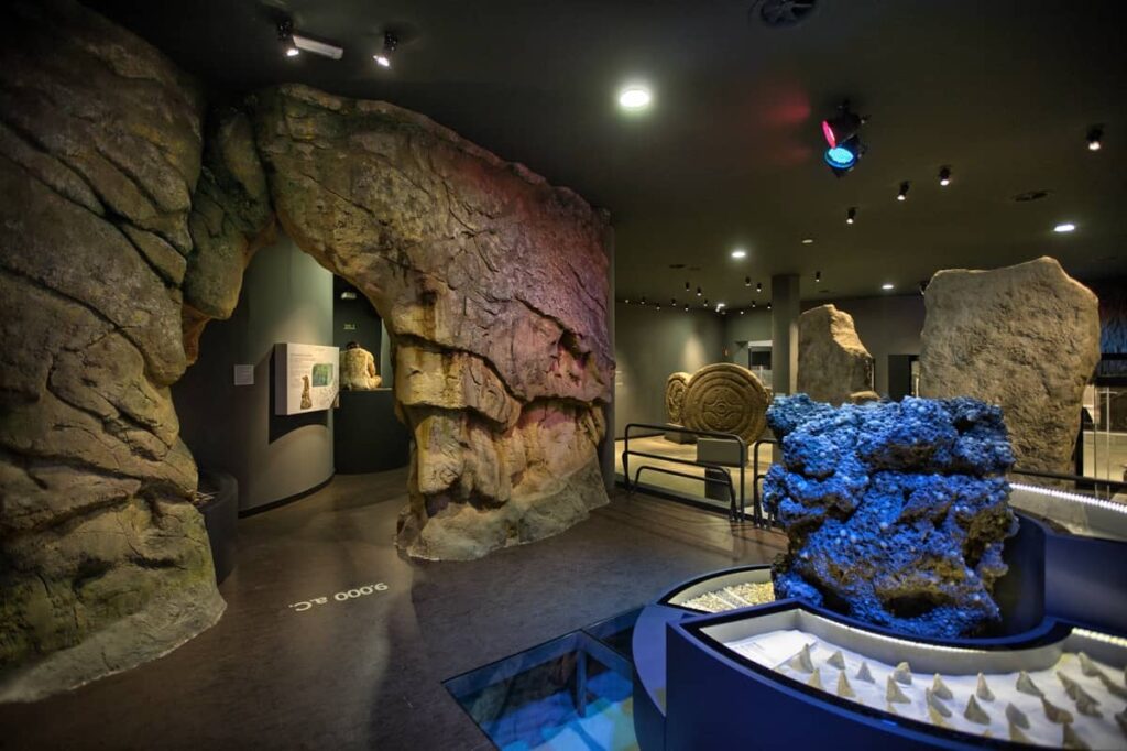 museo de la prehistoria-que ver en santander
