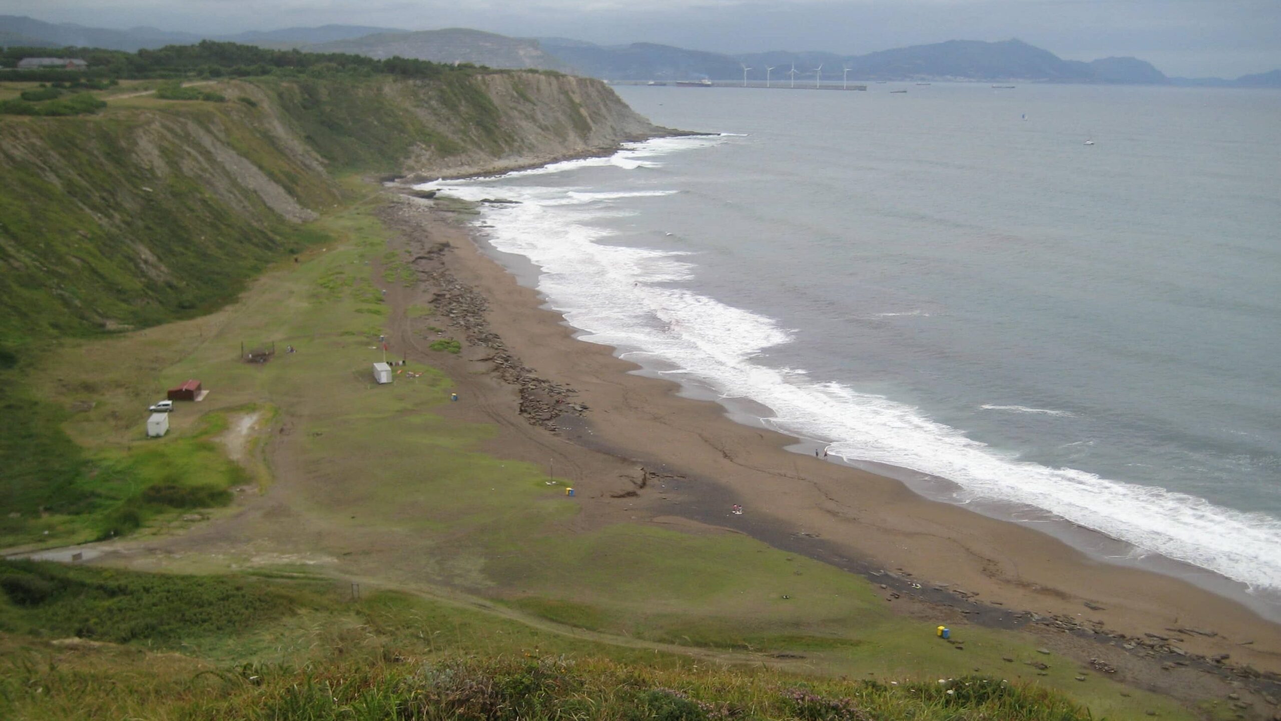 playa gorrondatxe en sopela, getxo